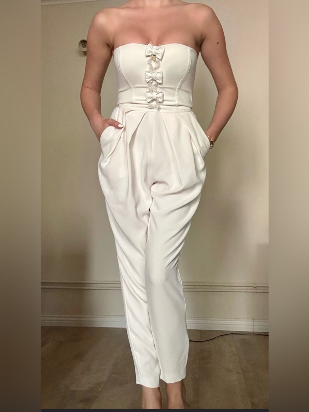 ELISABETTA FRANCHi Strapless White Bow-Embellished Jumpsuit